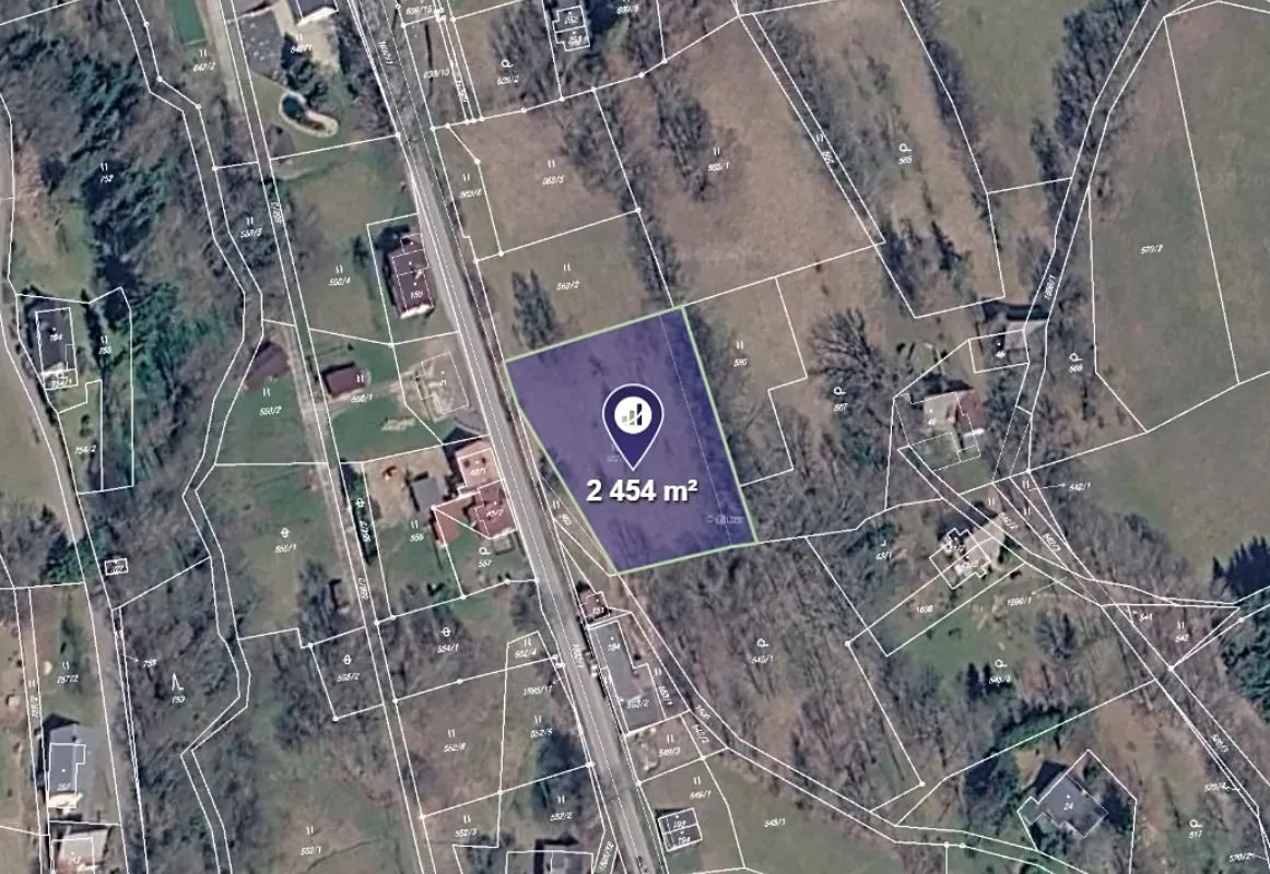 Prodej stavebního pozemku 2454 m²